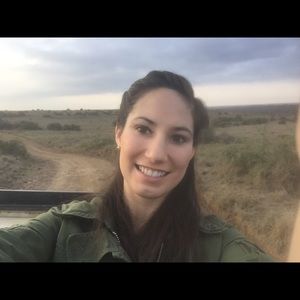 Meet your Posher, Alexia